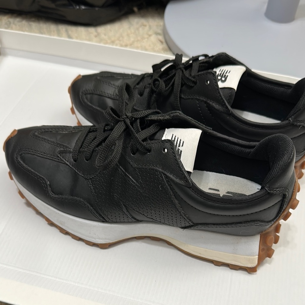 New Balance Black Sneakers